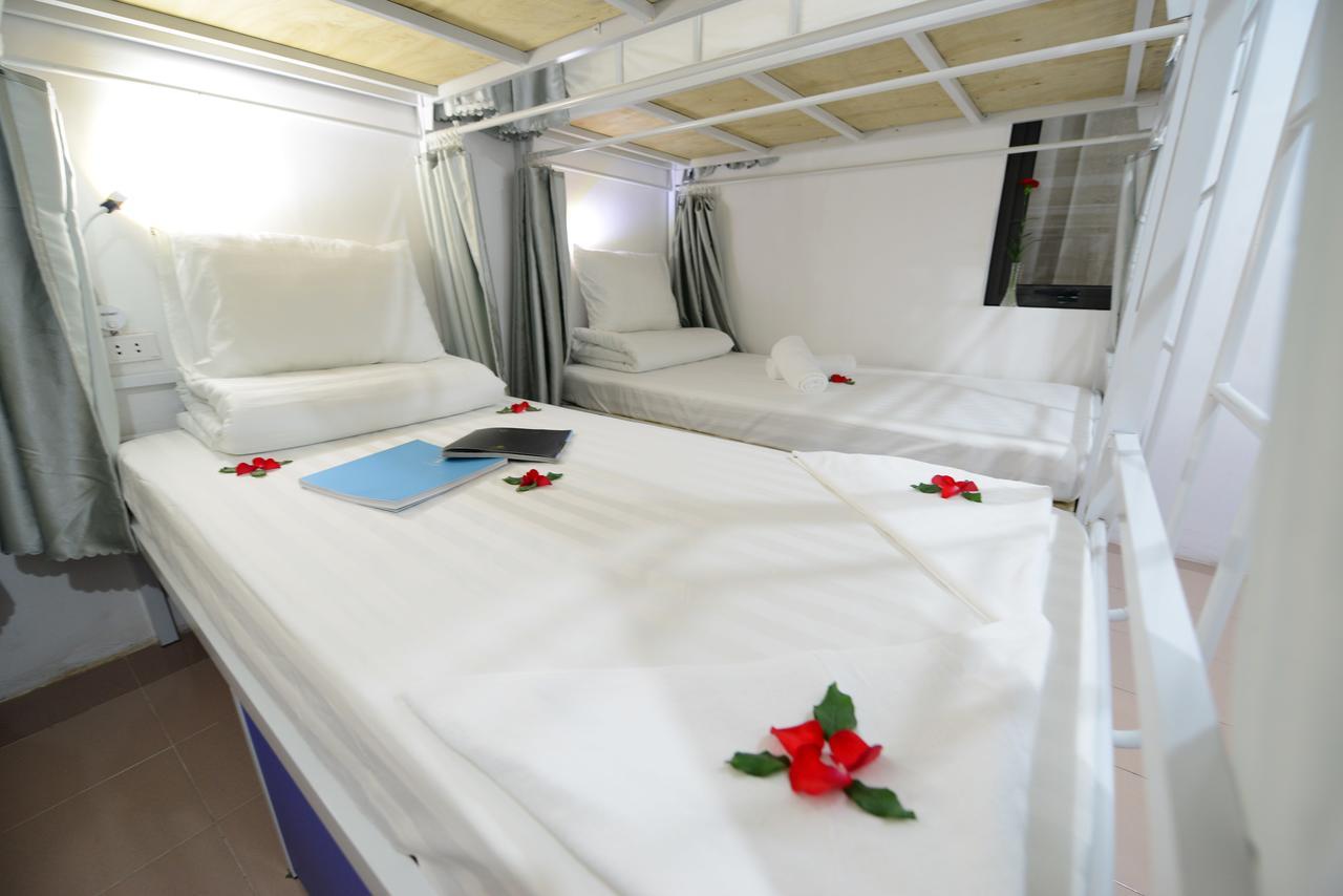 Pillow Backpacker Hostel (Adults Only) Hanoi Eksteriør billede